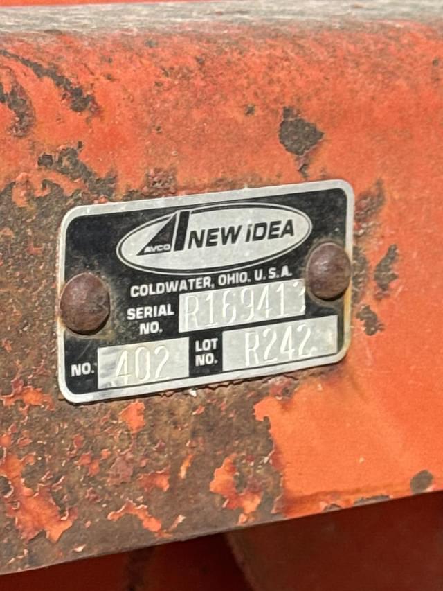 Image of New Idea 402 equipment image 3