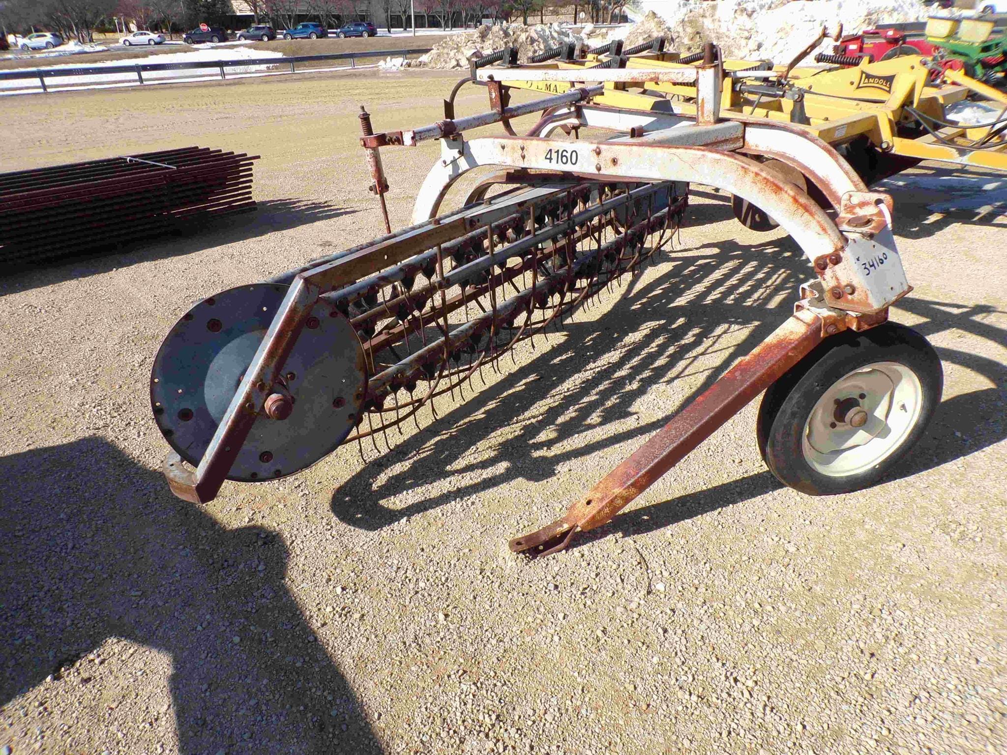 New Idea 4160 Equipment Image0