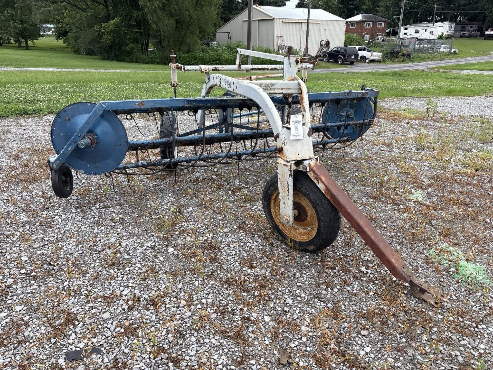 New Idea 4160 Equipment Image0