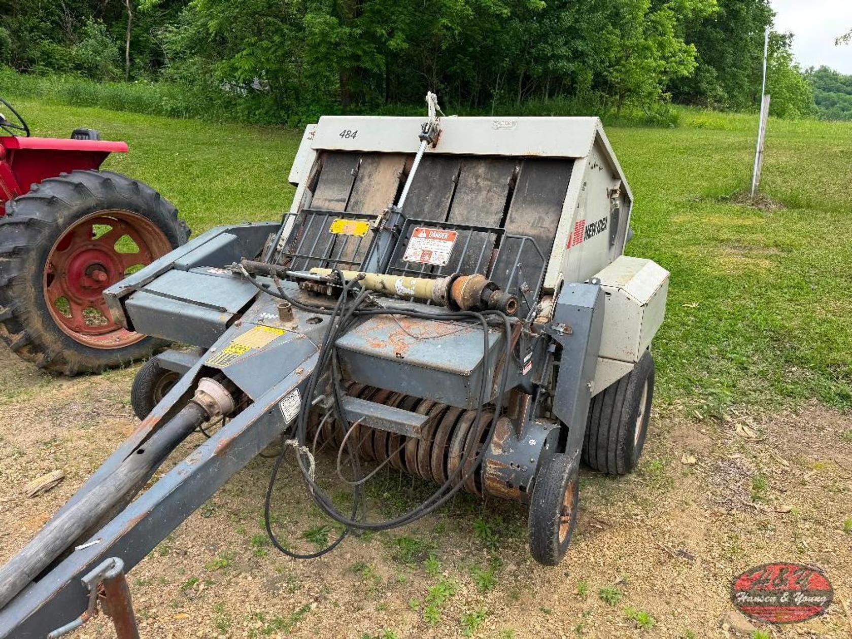 New Idea 484 Equipment Image0