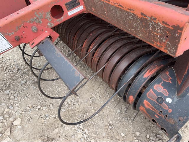 Image of New Idea 486 equipment image 4