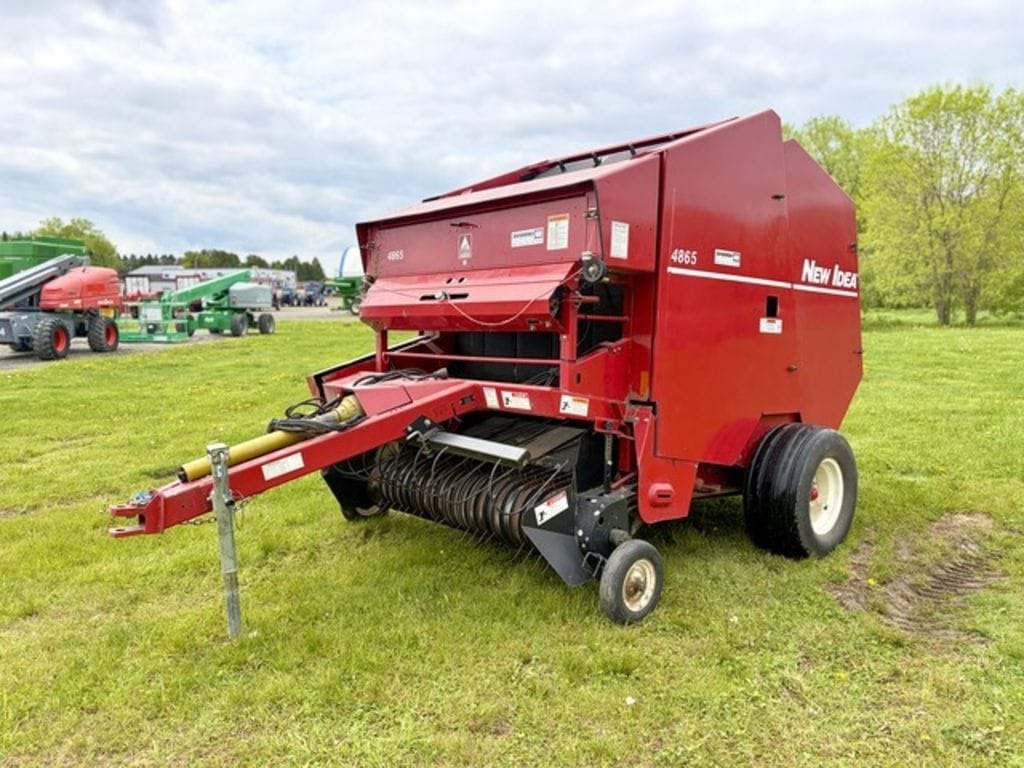 New Idea 4865 Equipment Image0