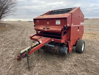 New Idea 4865 Equipment Image0