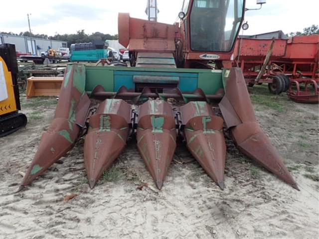 Image of New Idea 708 equipment image 1