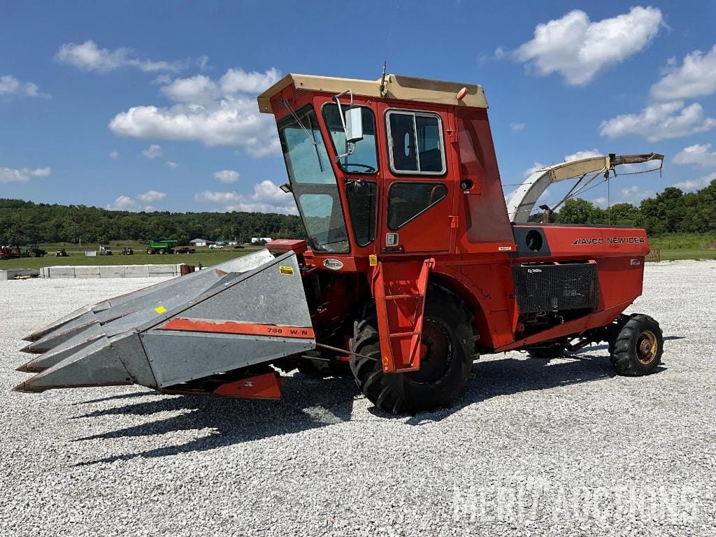 New Idea 708 Equipment Image0