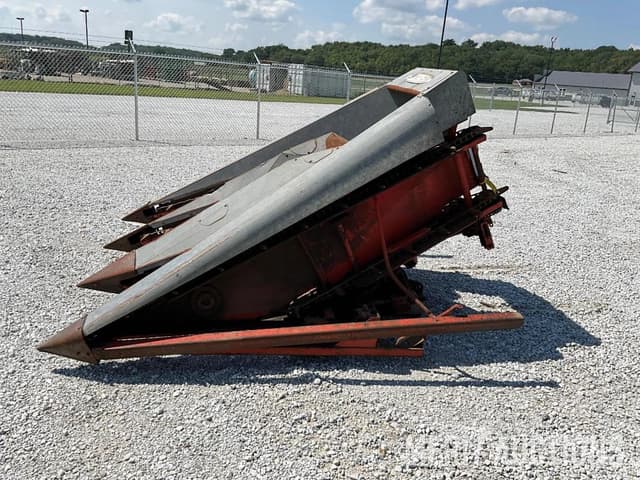 Image of New Idea 763 equipment image 1
