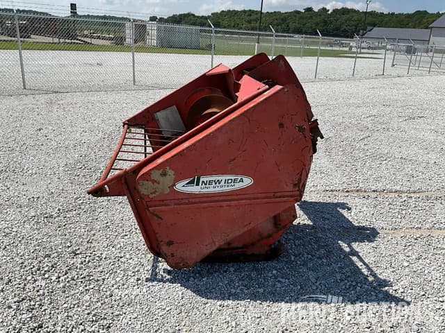 Image of New Idea 766 equipment image 1