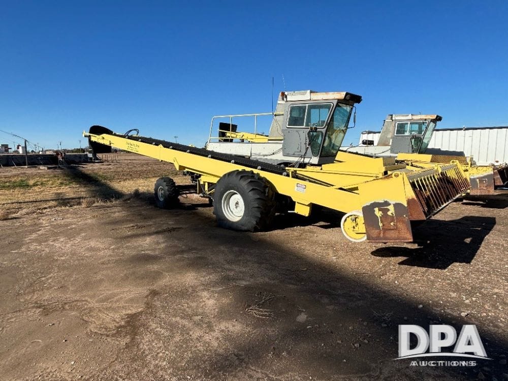 New Idea 803C Equipment Image0