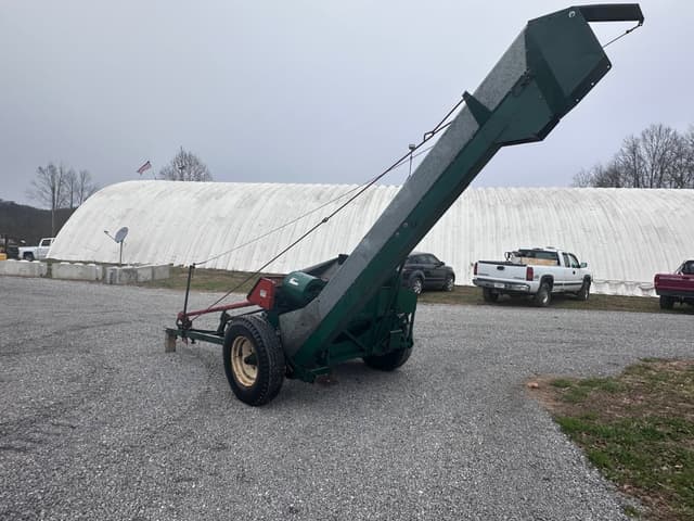 Image of New Idea 323 equipment image 3