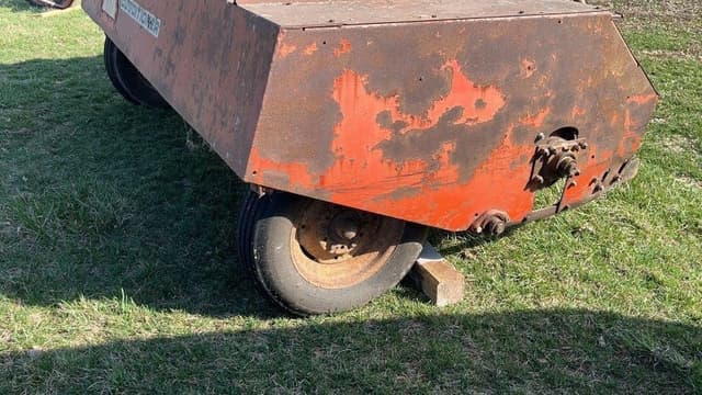 Image of New Idea 272 equipment image 2