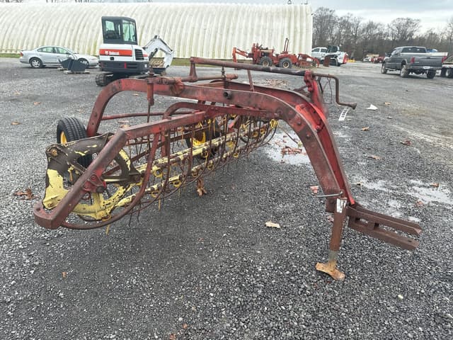 Image of New Idea 400 equipment image 1