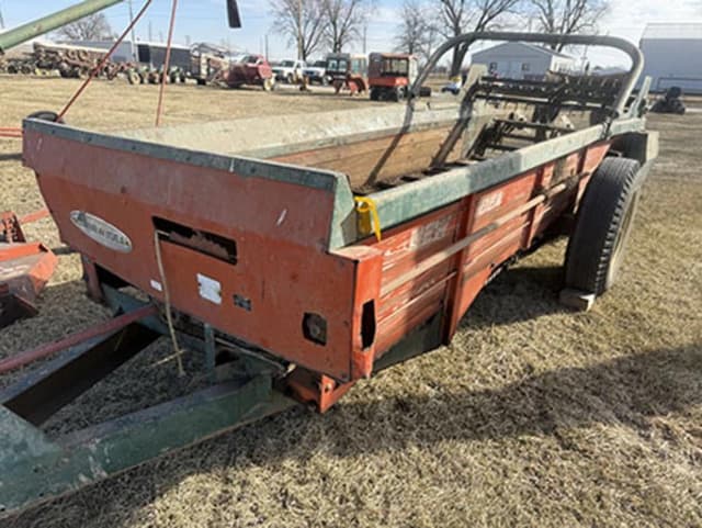 Image of New Idea 214 equipment image 1