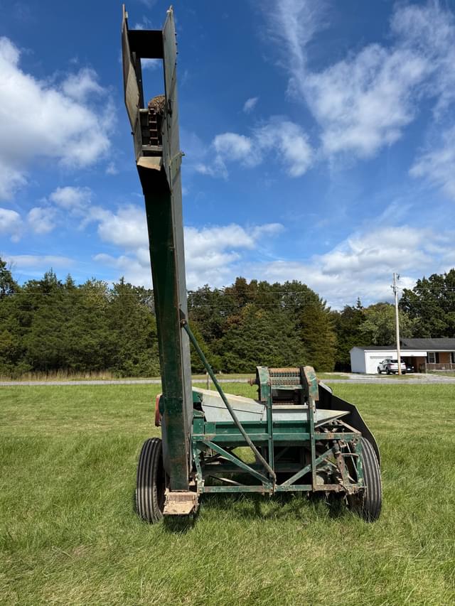 Image of New Idea 309 equipment image 3