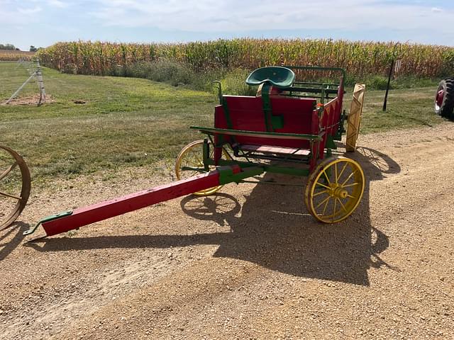 Image of John Deere E equipment image 1