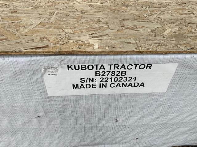 Image of Kubota B2782B equipment image 4