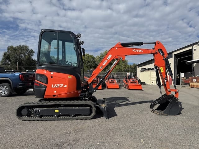 Kubota U27-4R2 Equipment Image0