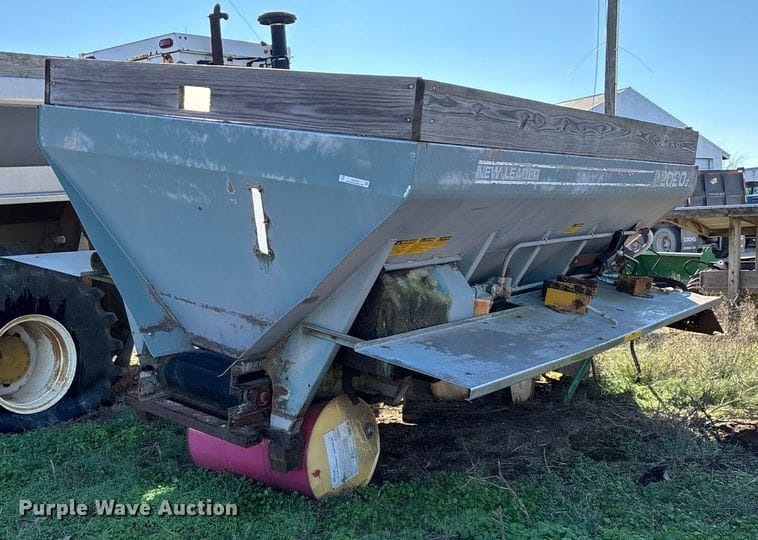 New Leader L2020GT Equipment Image0