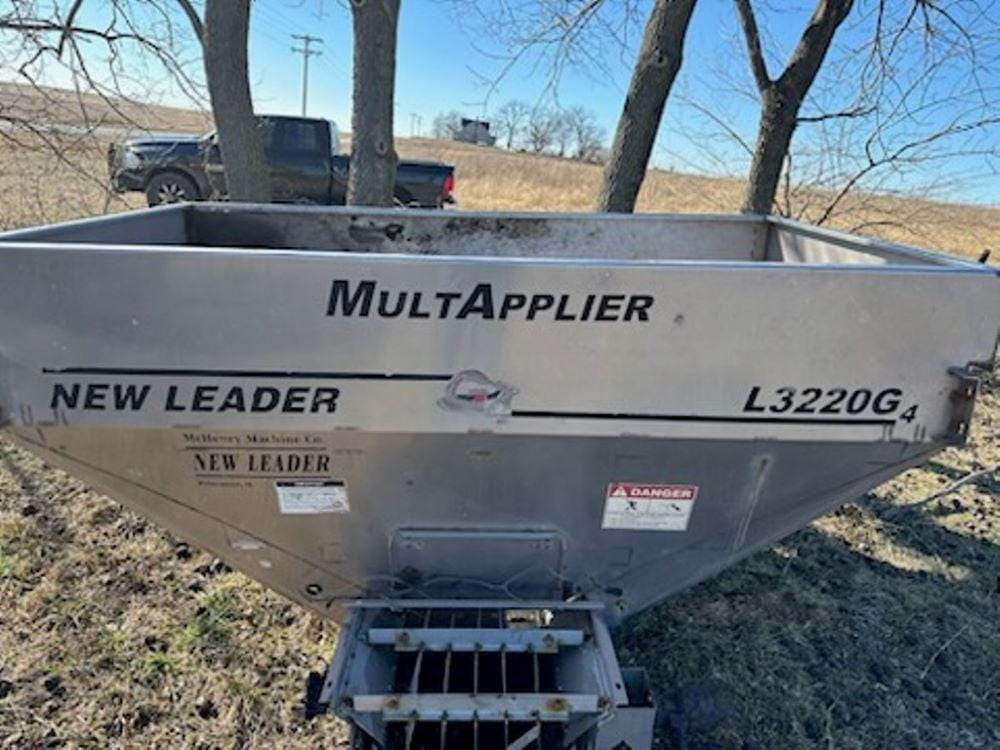 Main image New Leader L3220G4