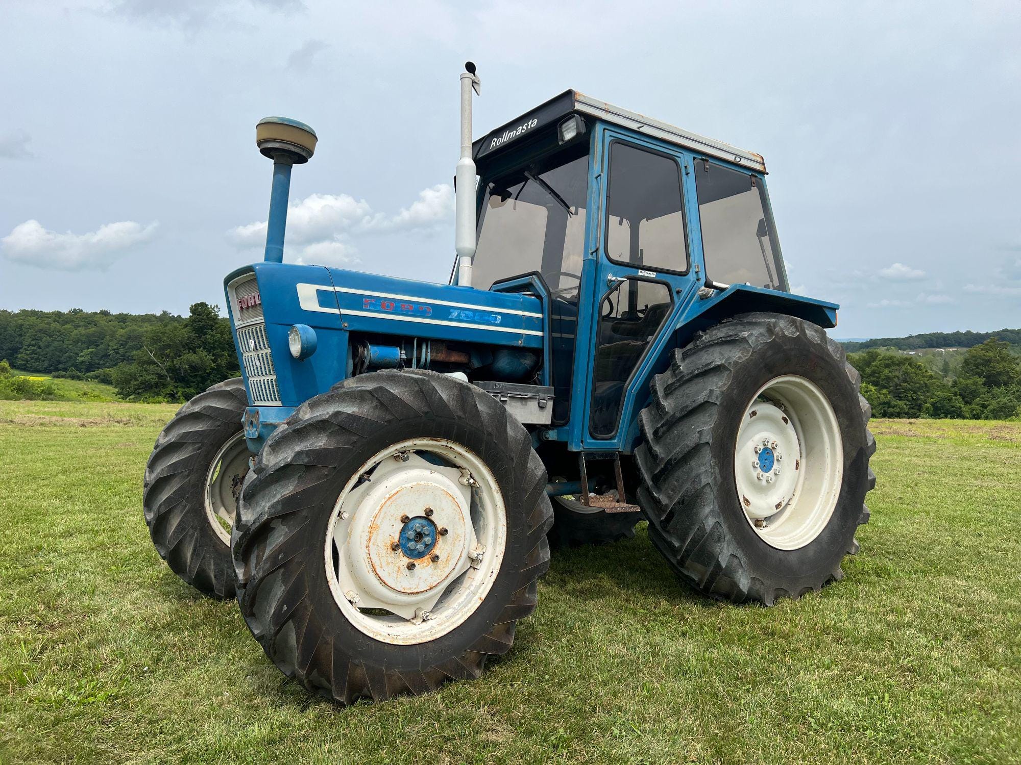 Main image Ford 7000