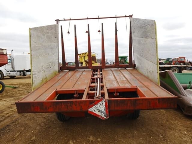 Image of New Holland 1034 equipment image 3