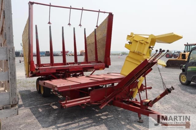 Image of New Holland 1034 equipment image 1