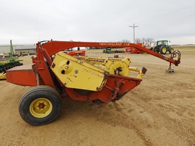 Image of New Holland 116 equipment image 3