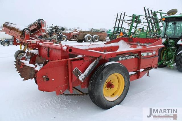 Image of New Holland 145 equipment image 2