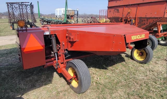 Image of New Holland 1465 equipment image 2