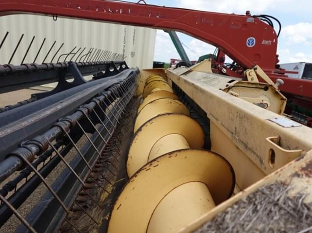 Image of New Holland 1475 equipment image 4