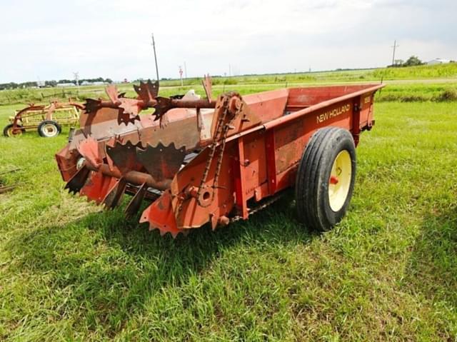 Image of New Holland 155 equipment image 3
