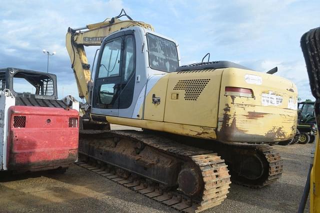 Image of New Holland E160 equipment image 1