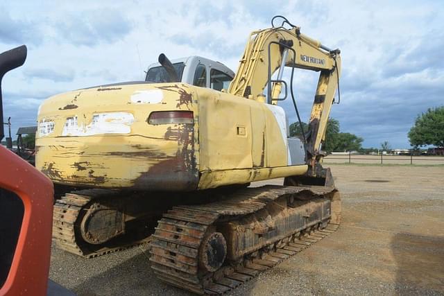 Image of New Holland E160 equipment image 2