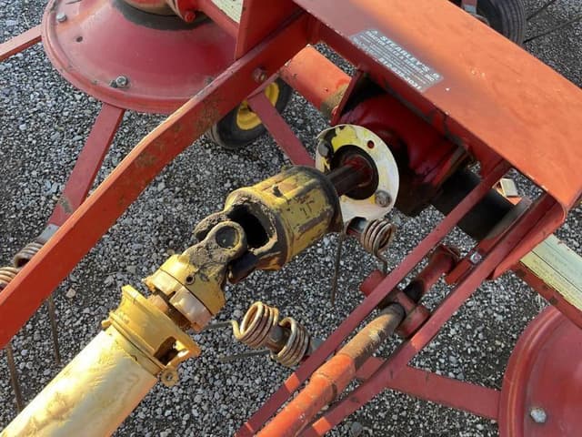 Image of New Holland 163 equipment image 4