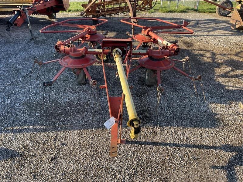 New Holland 163 Equipment Image0