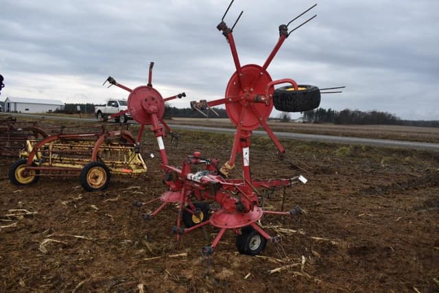 Image of New Holland NH163H equipment image 2