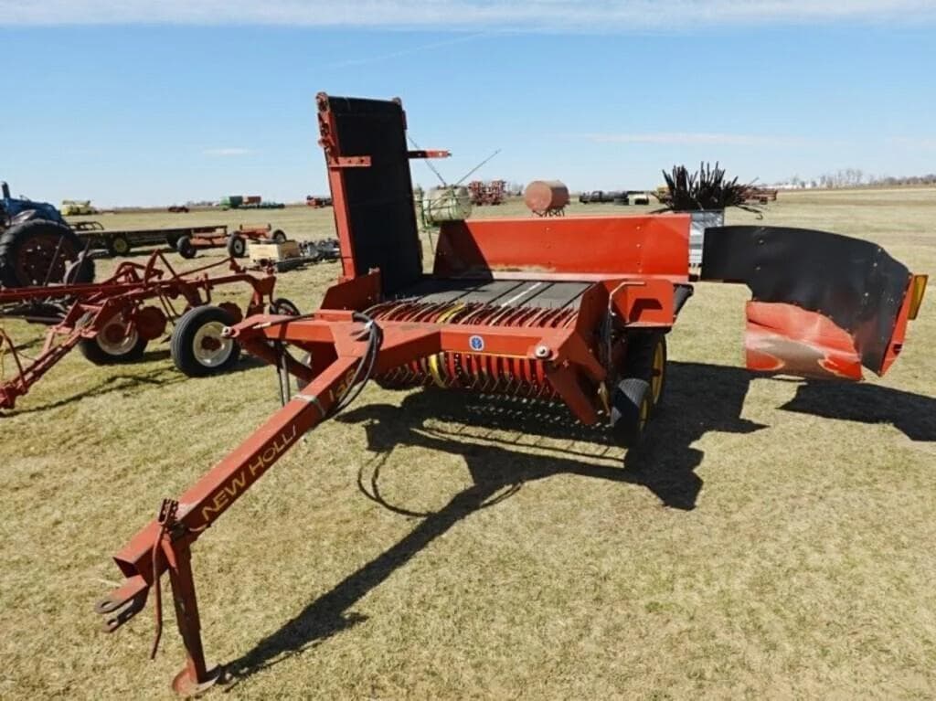 Image of New Holland 166 Primary image