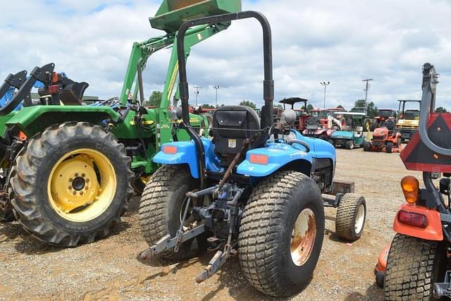 Image of New Holland 1725 equipment image 2