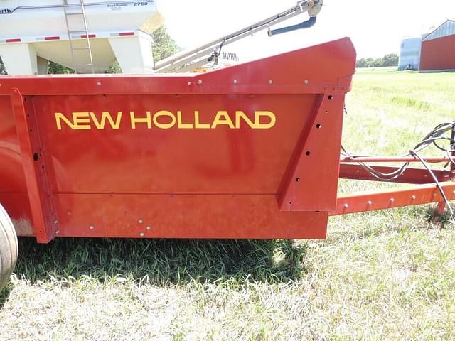 Image of New Holland 195 equipment image 3