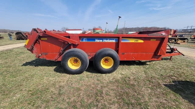 Image of New Holland 195 equipment image 2