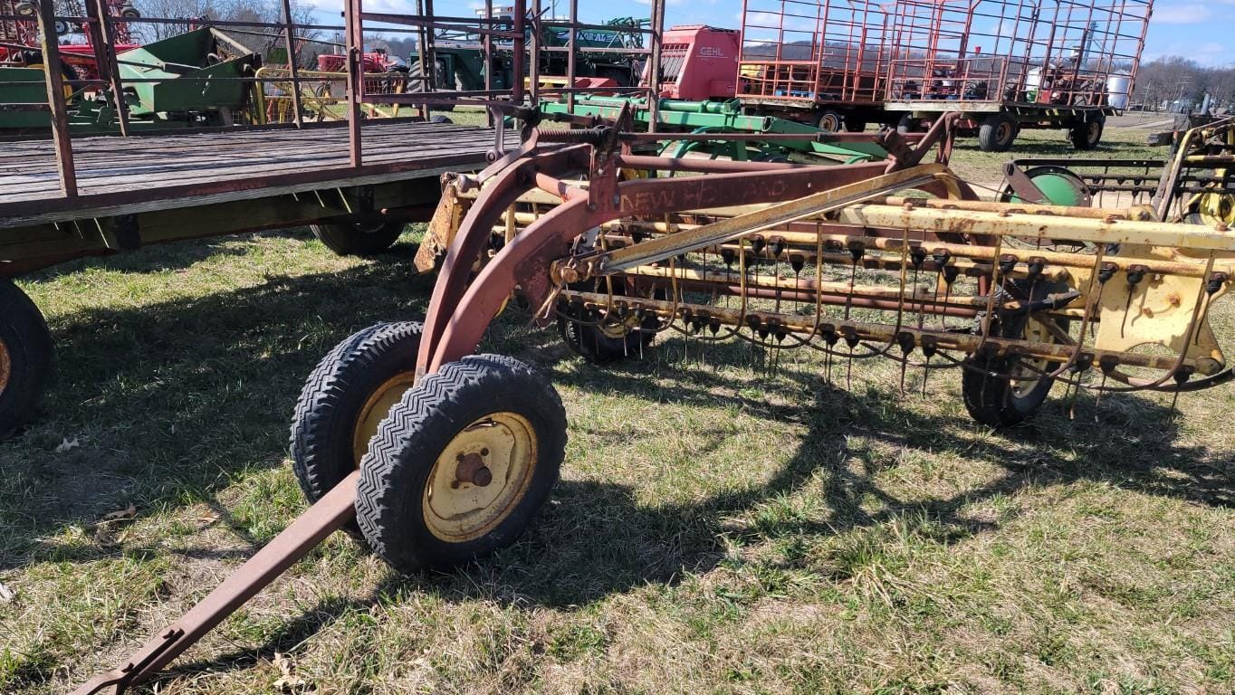 New Holland 256 Equipment Image0