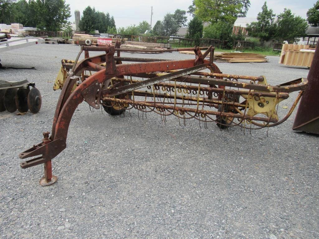 Main image New Holland 256