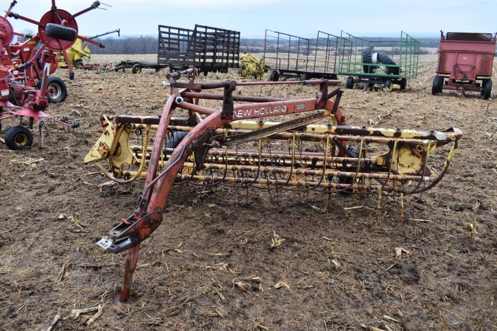 New Holland 256 Equipment Image0