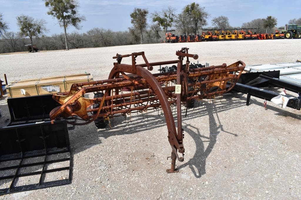 Image of New Holland 258 Image 1