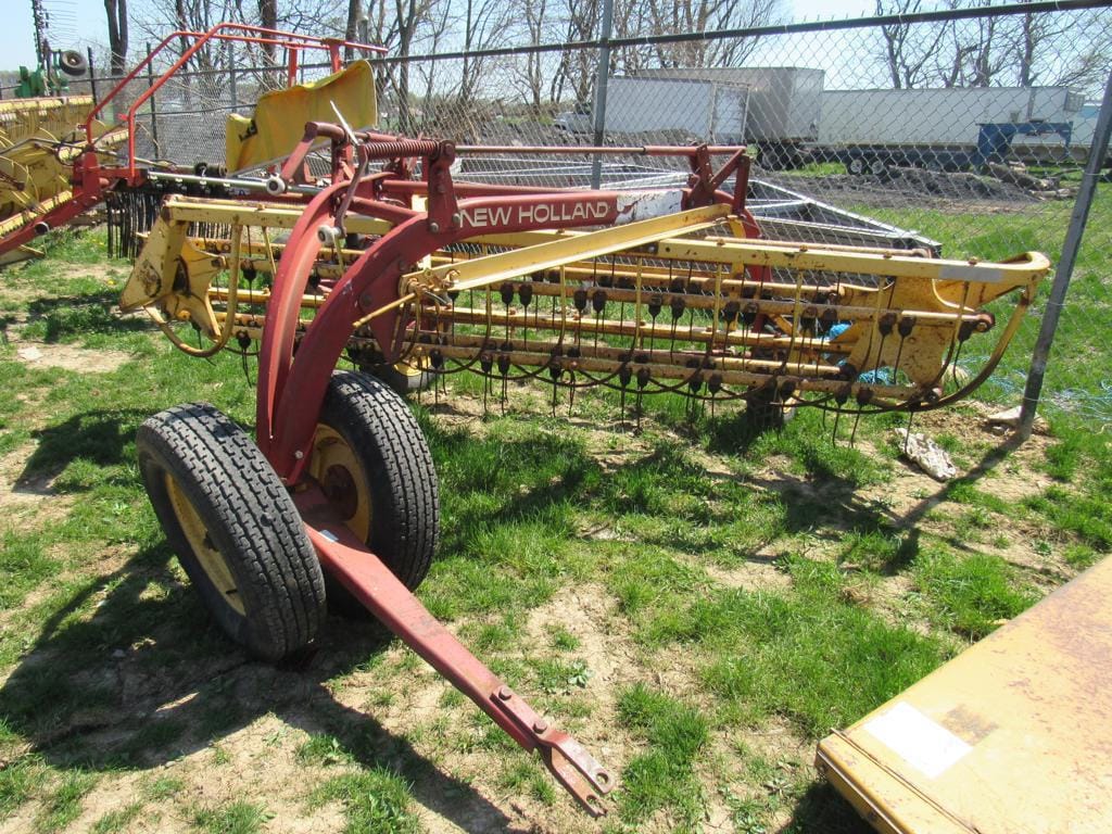 Main image New Holland 258