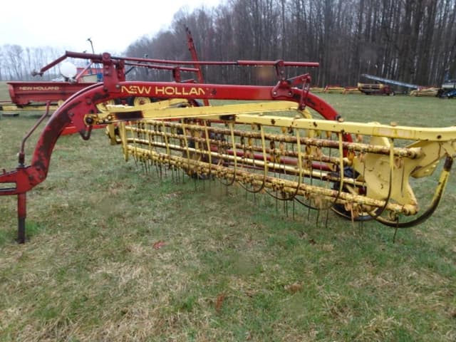 Image of New Holland 258 equipment image 1