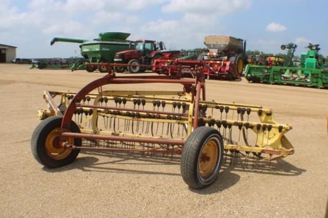Image of New Holland 258 equipment image 1