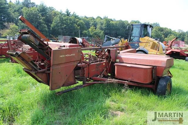 Image of New Holland 273 equipment image 3