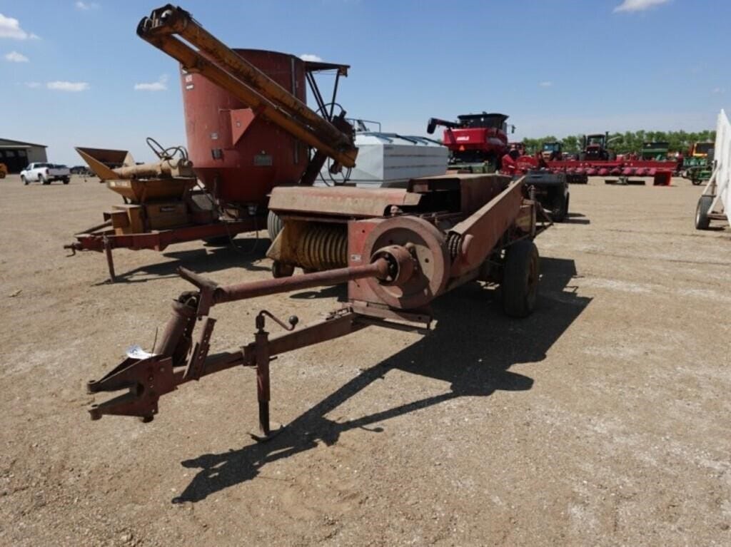 New Holland 275 Equipment Image0