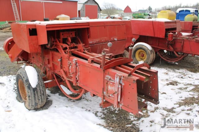 Image of New Holland 283 equipment image 4