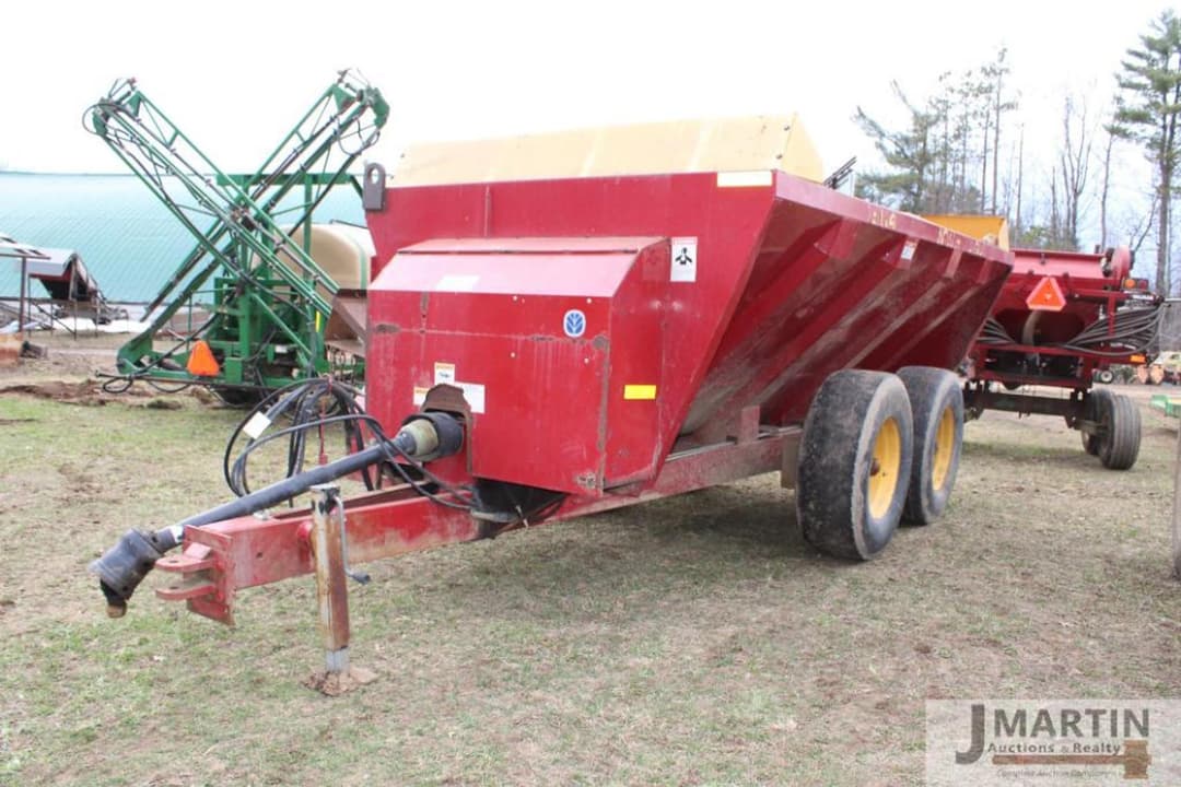 Image of New Holland 3114 Primary image